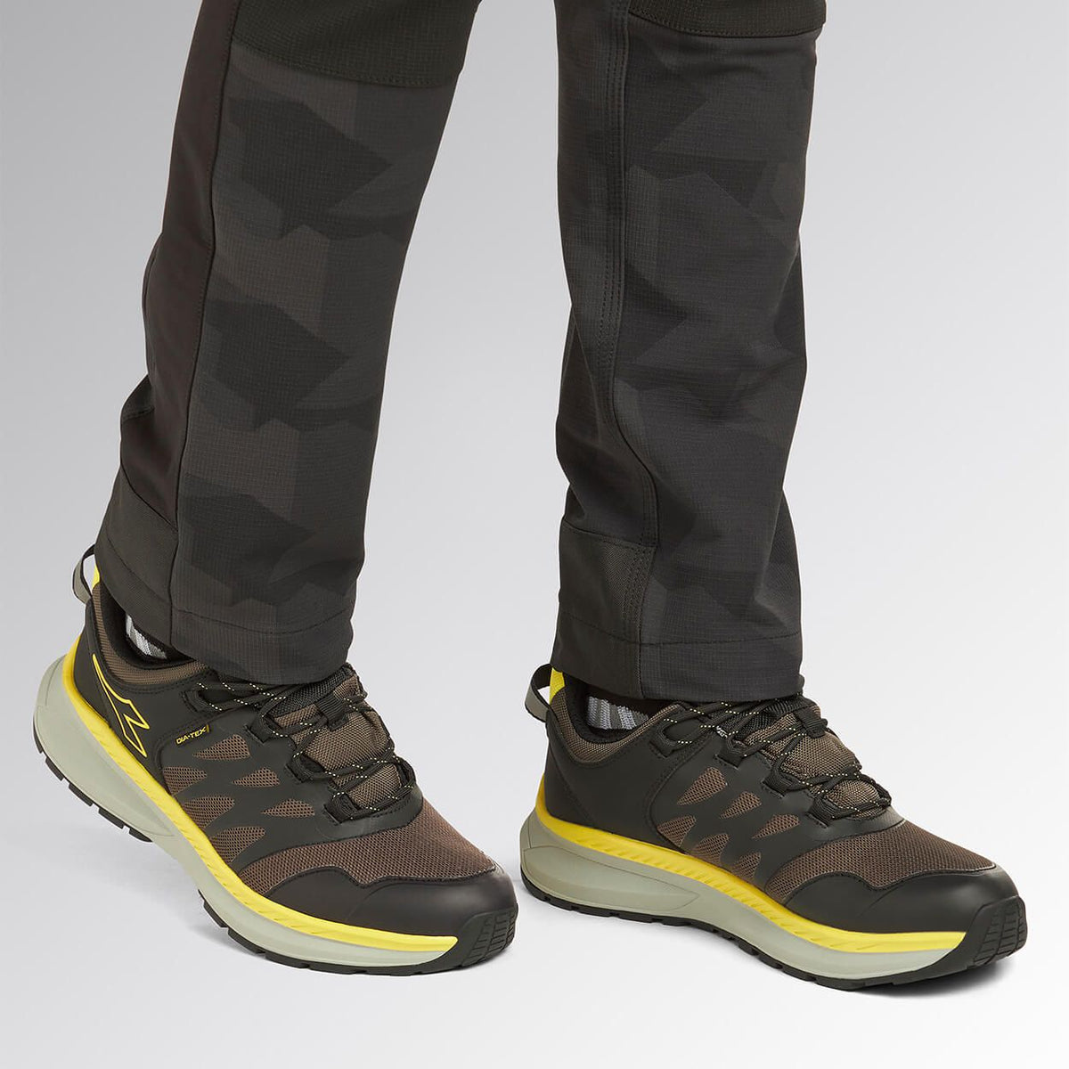 Încălțăminte de lucru DIADORA FREEDOM LOW O6 SR BROWN GRAY/YELLOW