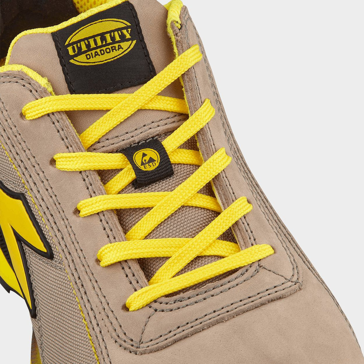 Încălțăminte de protecție DIADORA GLOVE HYPER LOW S3S FO HRO SR ESD BEIGE